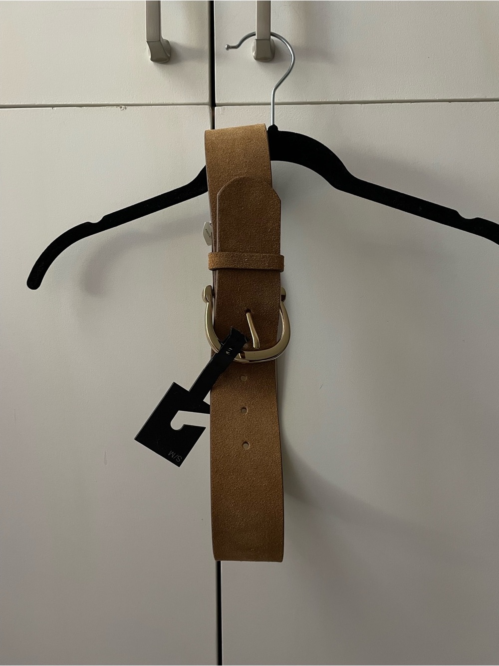 Express Tan Suede Belt with Gold-Buckle, Brand New Never Worn